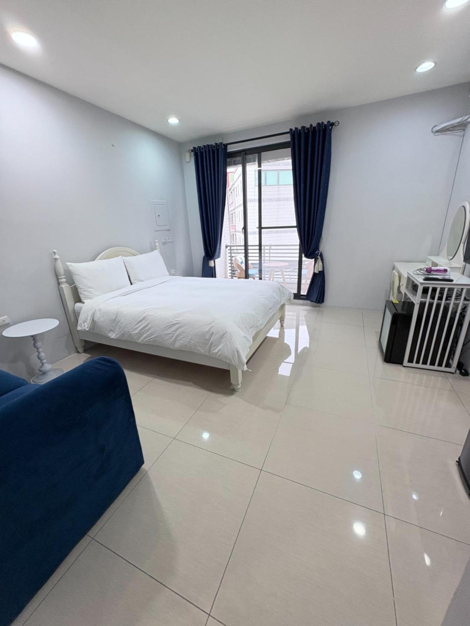 Kaohsiung Raifong Corner Homestay Buitenkant foto