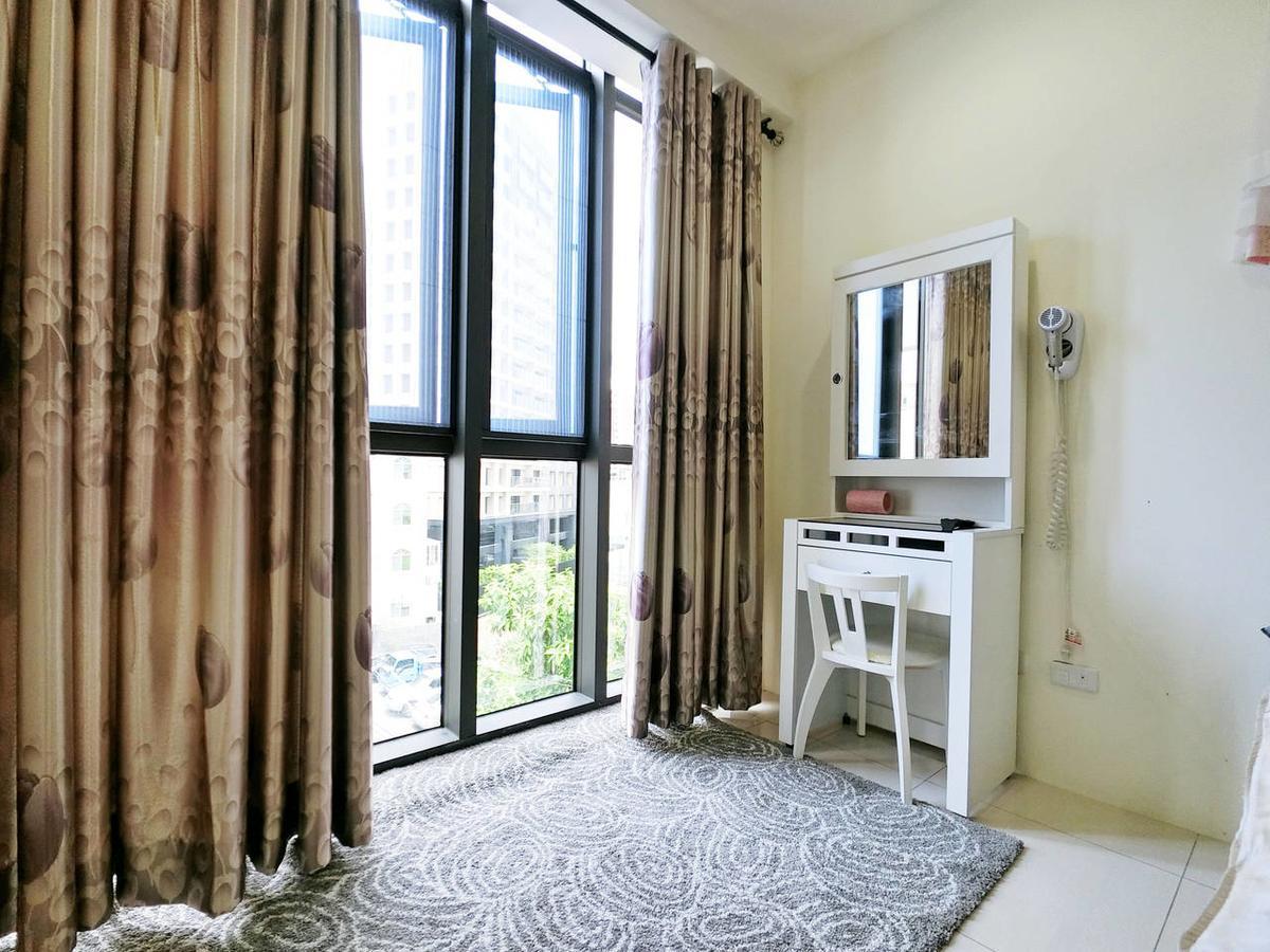 Kaohsiung Raifong Corner Homestay Buitenkant foto