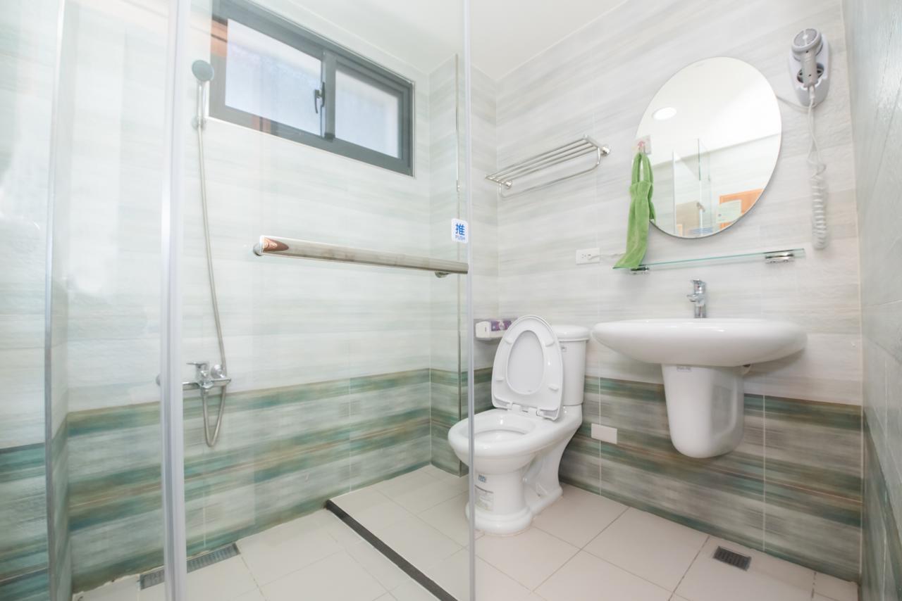 Kaohsiung Raifong Corner Homestay Buitenkant foto